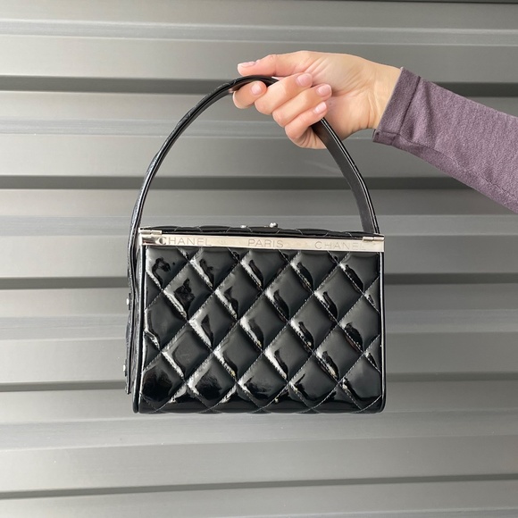 CHANEL Vintage *RARE* 1996 Fall Vanity Box Bag - Picture 1 of 15